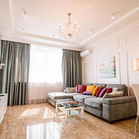 Appartement Luxury for business&pleasure Royal 1 à Kiev Extérieur photo