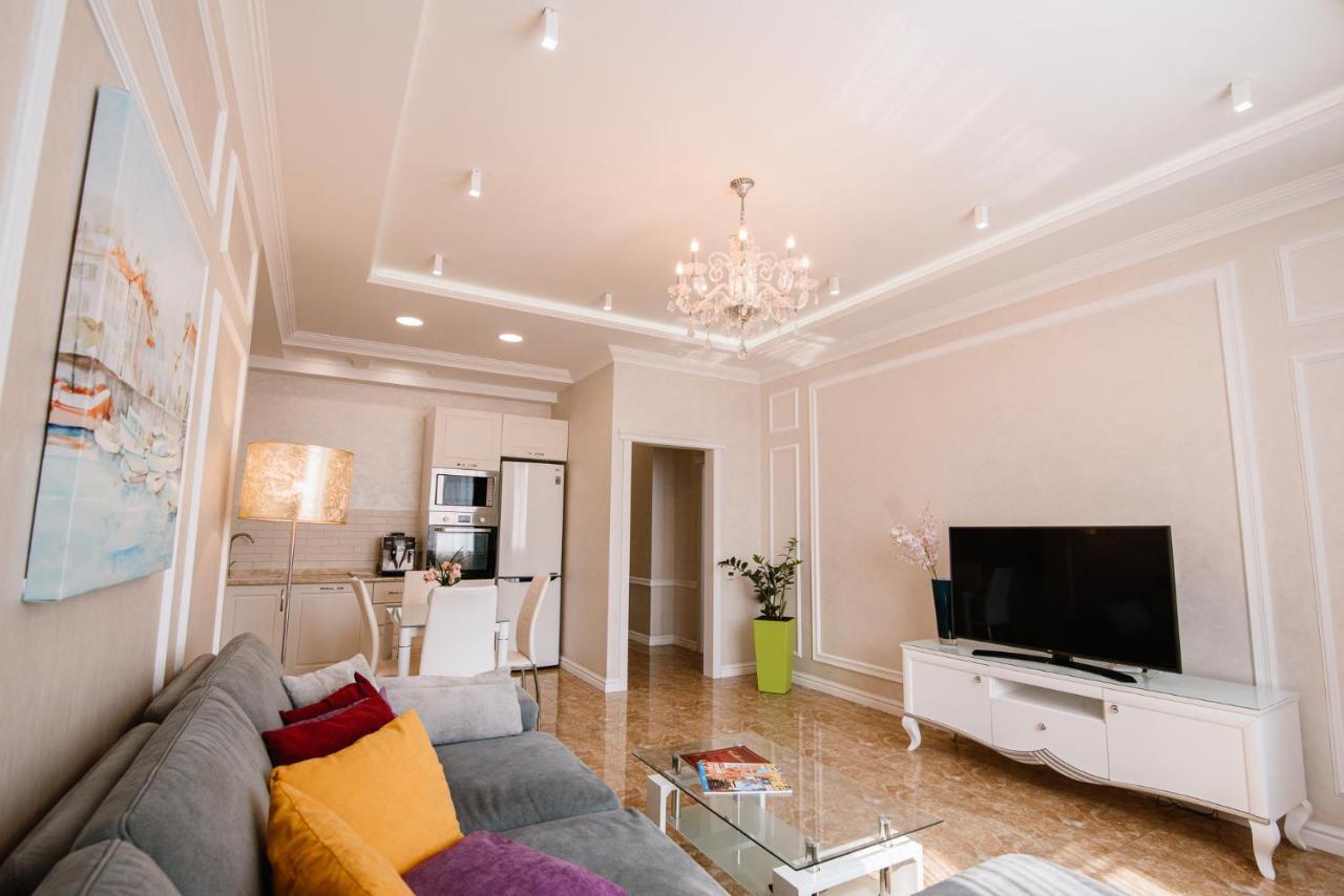Appartement Luxury for business&pleasure Royal 1 à Kiev Extérieur photo