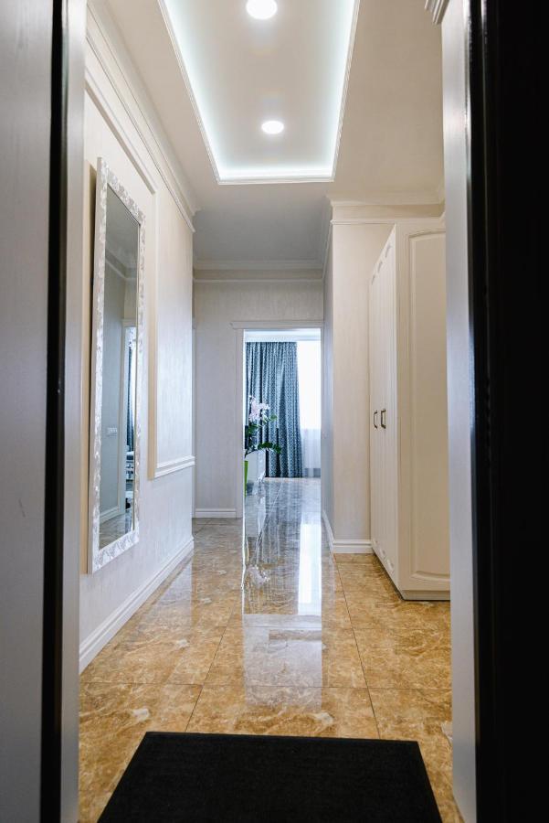 Appartement Luxury for business&pleasure Royal 1 à Kiev Extérieur photo