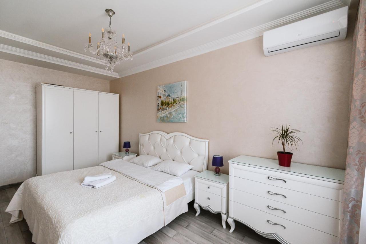 Appartement Luxury for business&pleasure Royal 1 à Kiev Extérieur photo